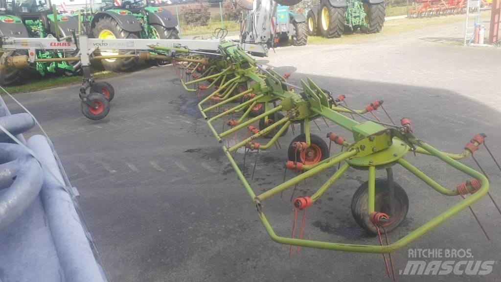 CLAAS VOLTO 1300 T Ranghinatori