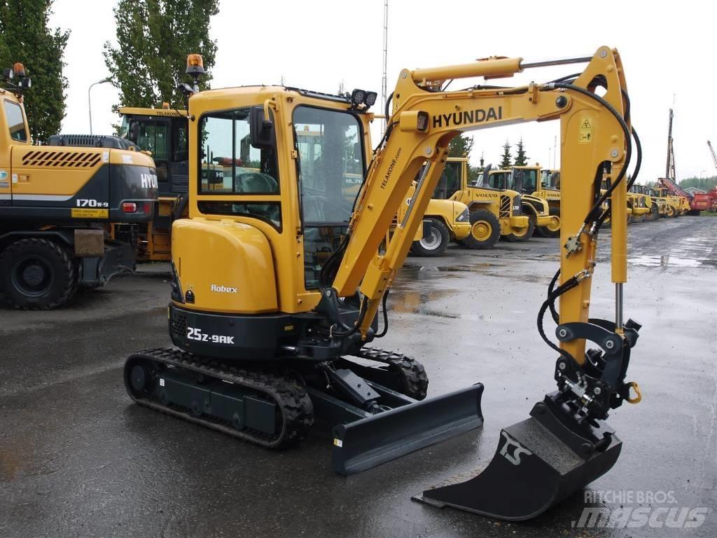 Hyundai R25Z-9AK Miniescavatori