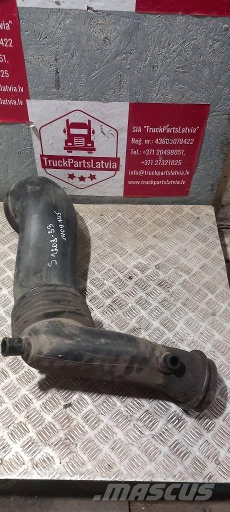 Scania 94 D.  1409145 Cabine e interni