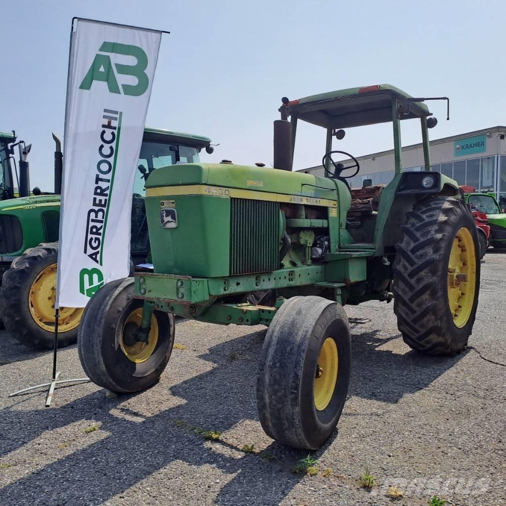John Deere 4230 Trattori
