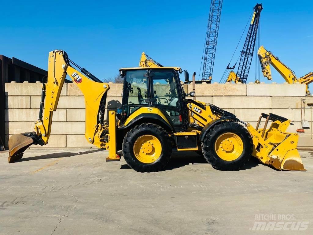 CAT 444  4x4 Terne