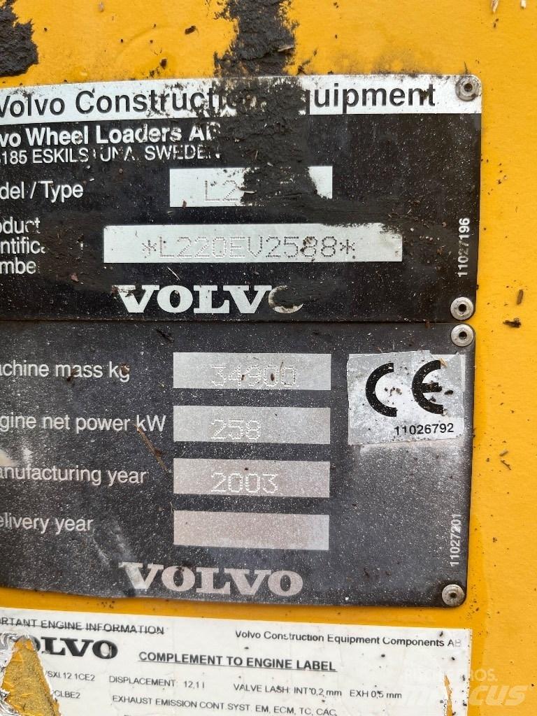 Volvo L 220 E Pale gommate