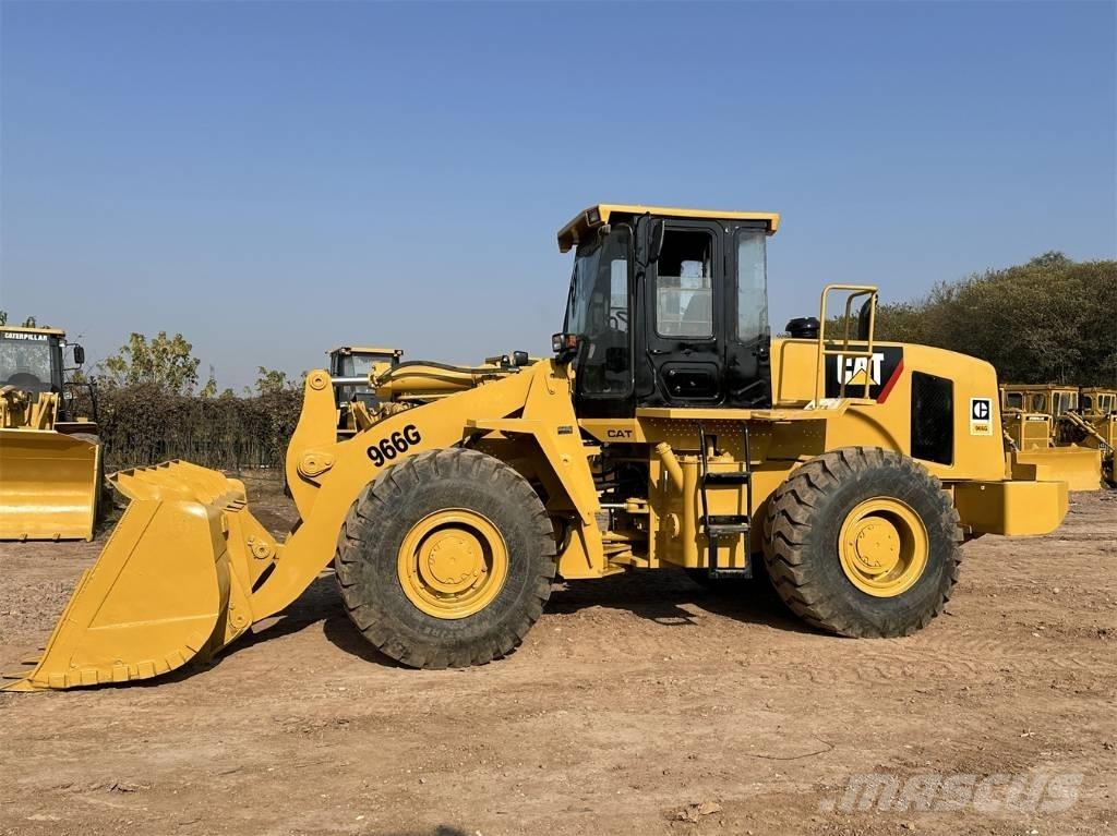 CAT 966G Pale gommate