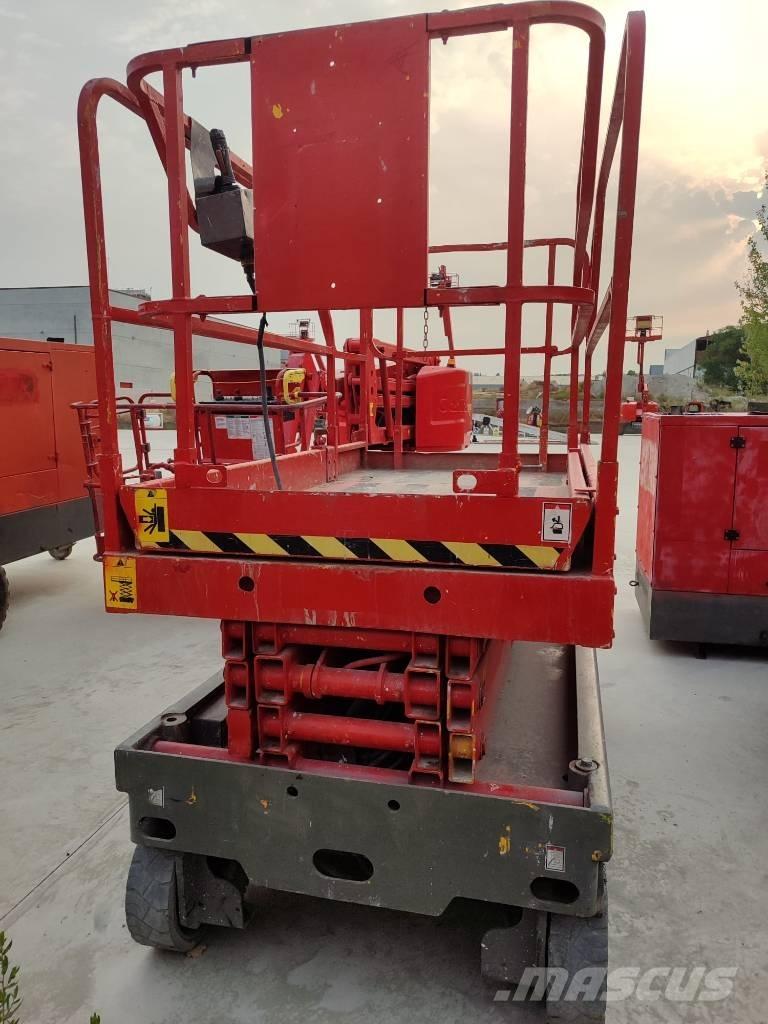 Haulotte Compact 10 Piattaforme a pantografo