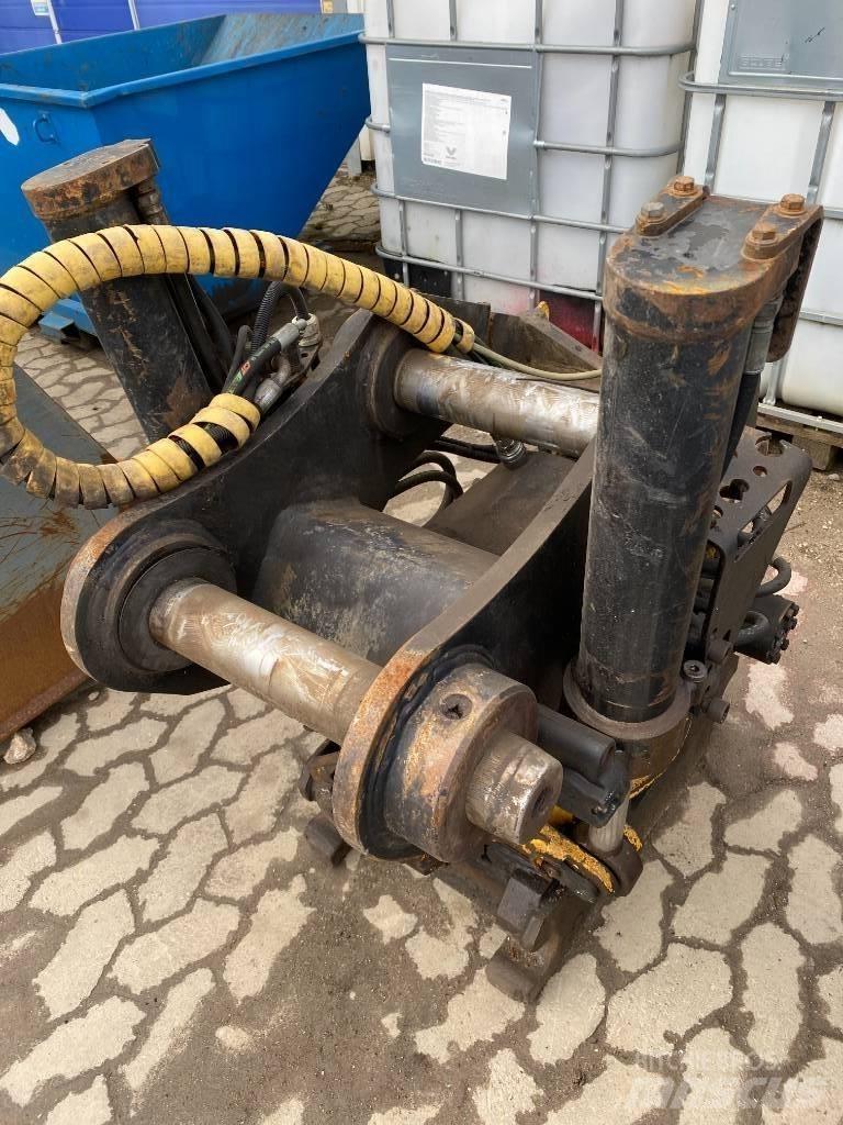 Engcon EC20 SS9 Benne
