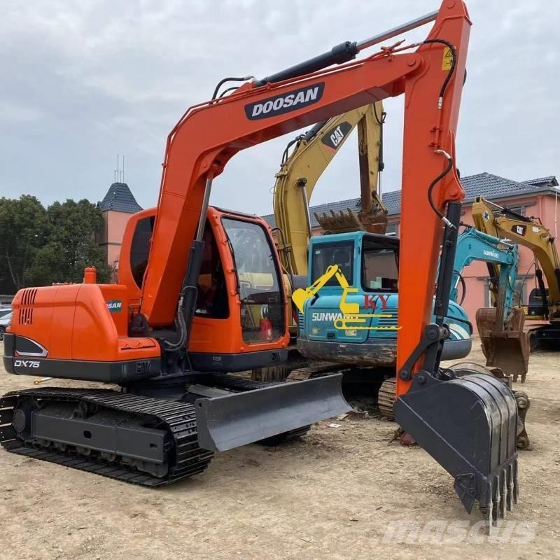 Doosan DX 75-9 Escavatori cingolati