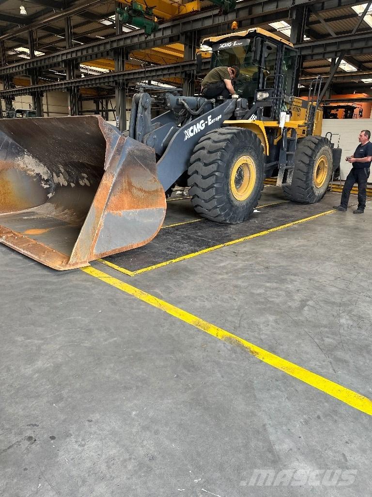 XCMG LW 700 KN Pale gommate