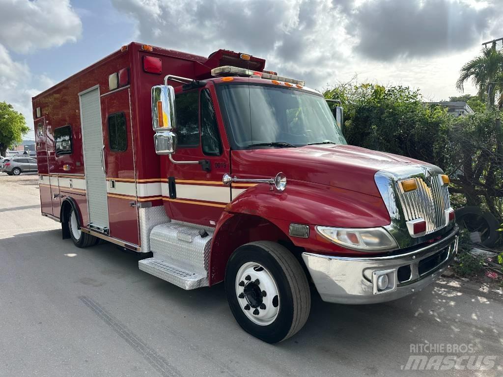International 4300 Ambulanze