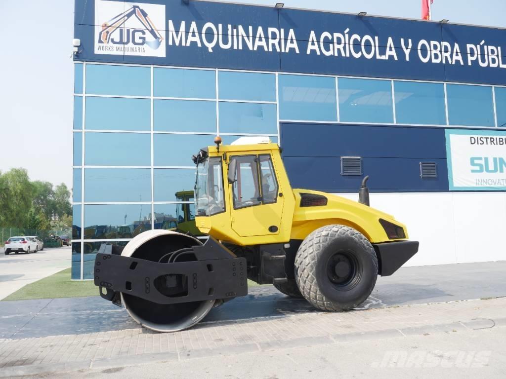 Bomag BW 211 D-4 Rulli a doppio tamburo