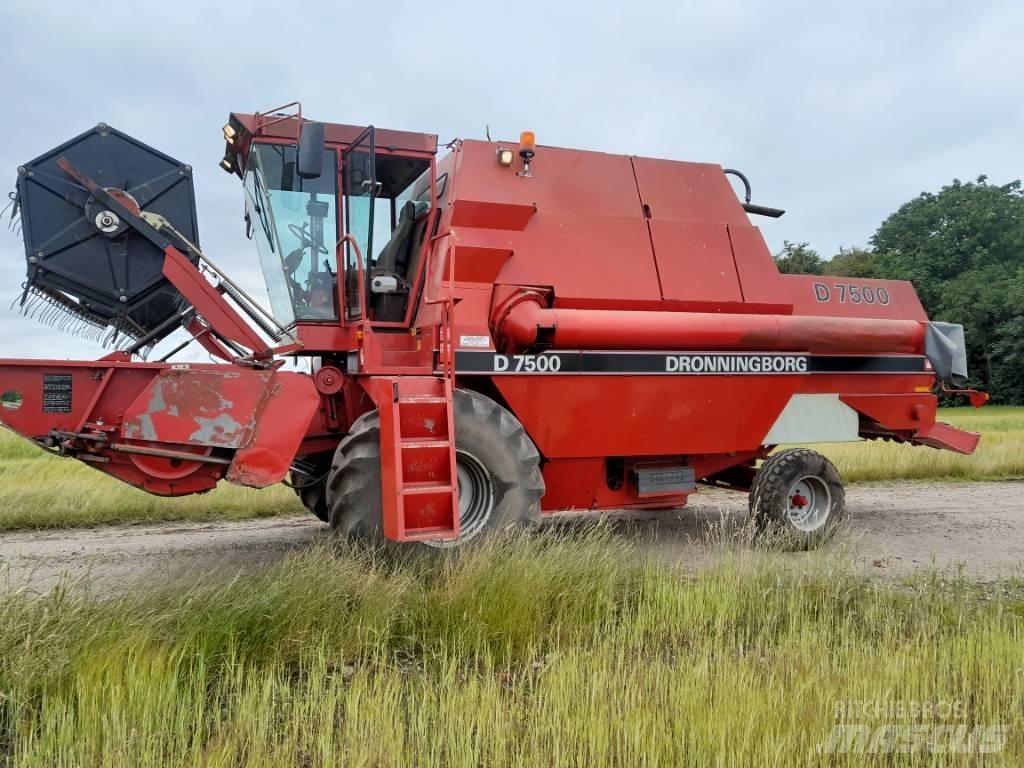 Dronningborg D7500 Mietitrebbiatrici