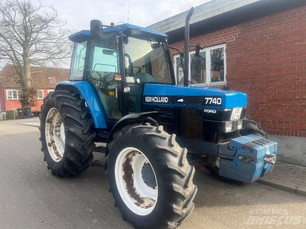 New Holland 7740 Trattori