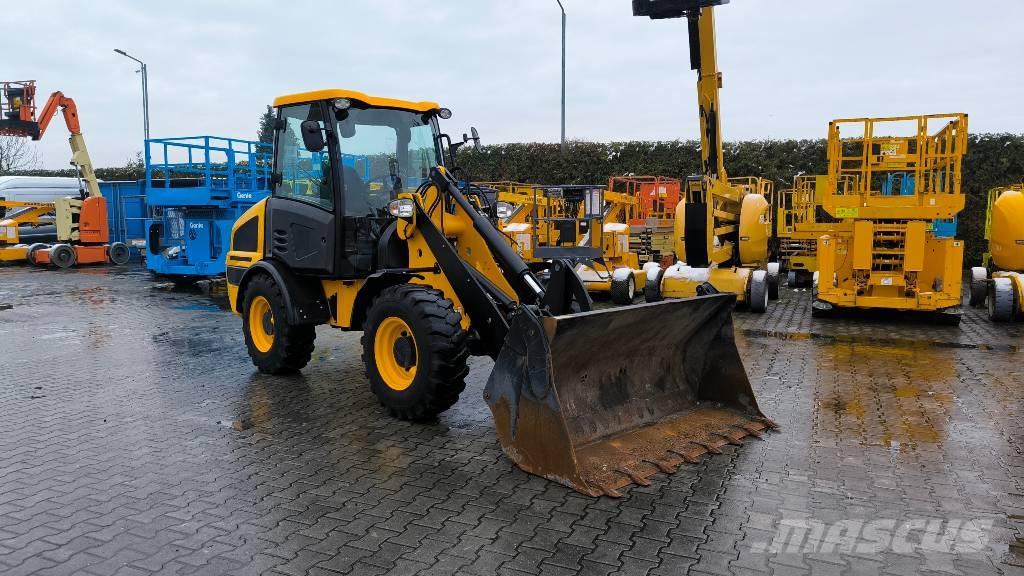 JCB 406 Pale gommate