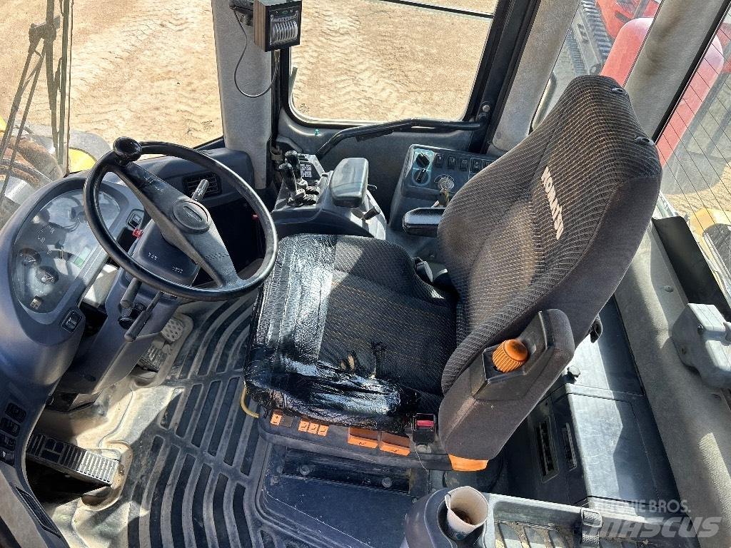 Komatsu WA 380-5 Pale gommate