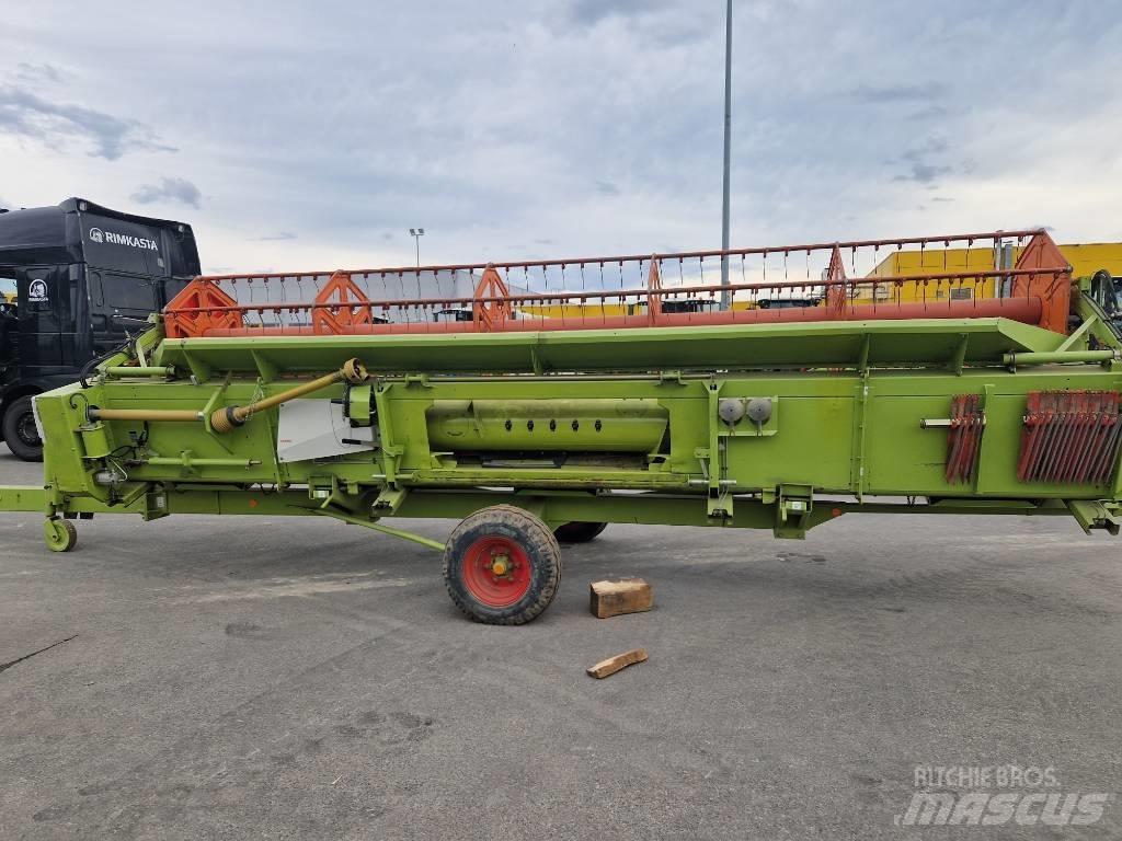 CLAAS Lexion 660 Mietitrebbiatrici