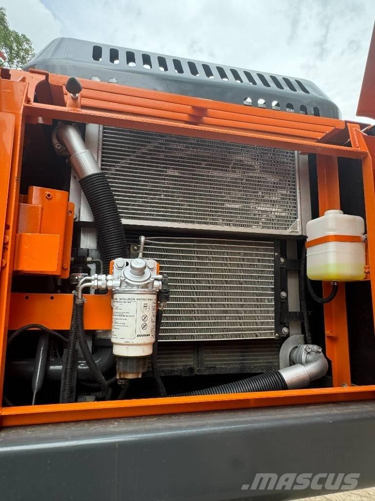 Develon DX 225 LCA Escavatori medi 7t - 12t