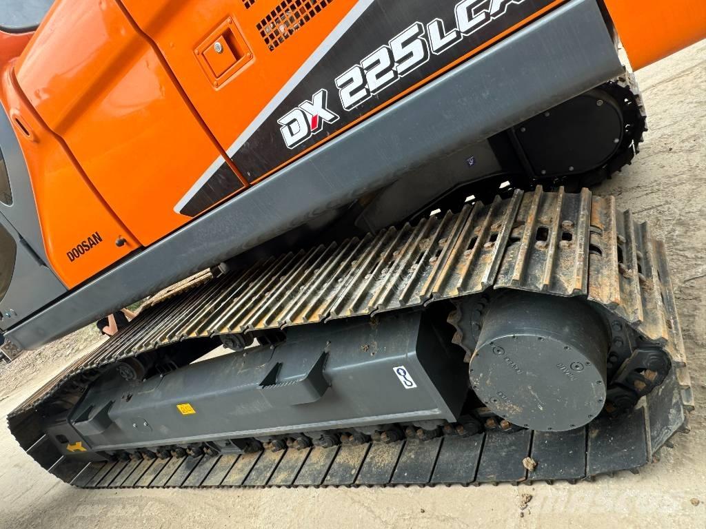 Develon DX 225 LCA Escavatori medi 7t - 12t
