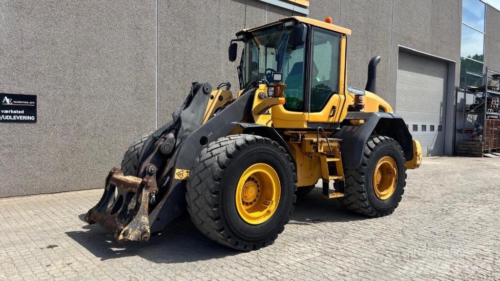 Volvo BM L 90 G Pale gommate