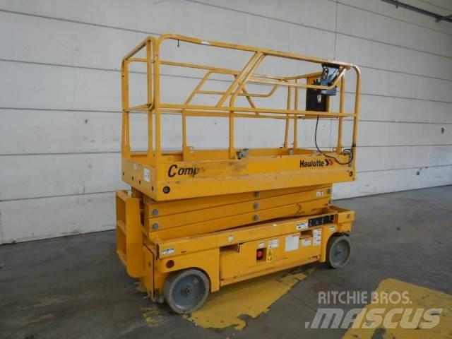 Haulotte Compact 10 Piattaforme a pantografo