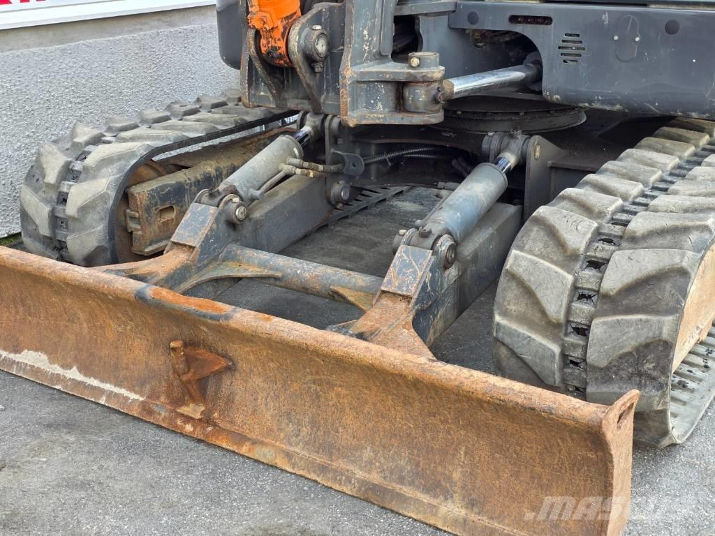 Doosan DX 80 R Escavatori medi 7t - 12t