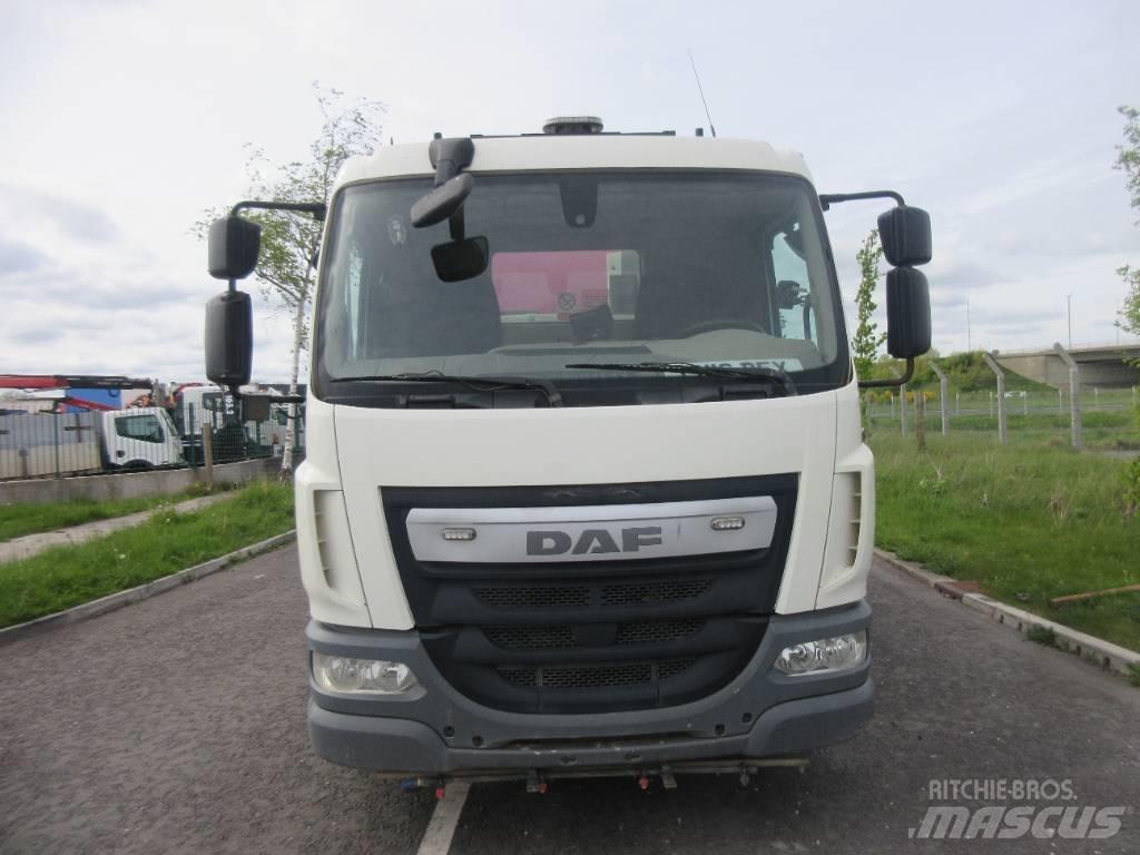 DAF 55.220 Autocarro spazzatrice