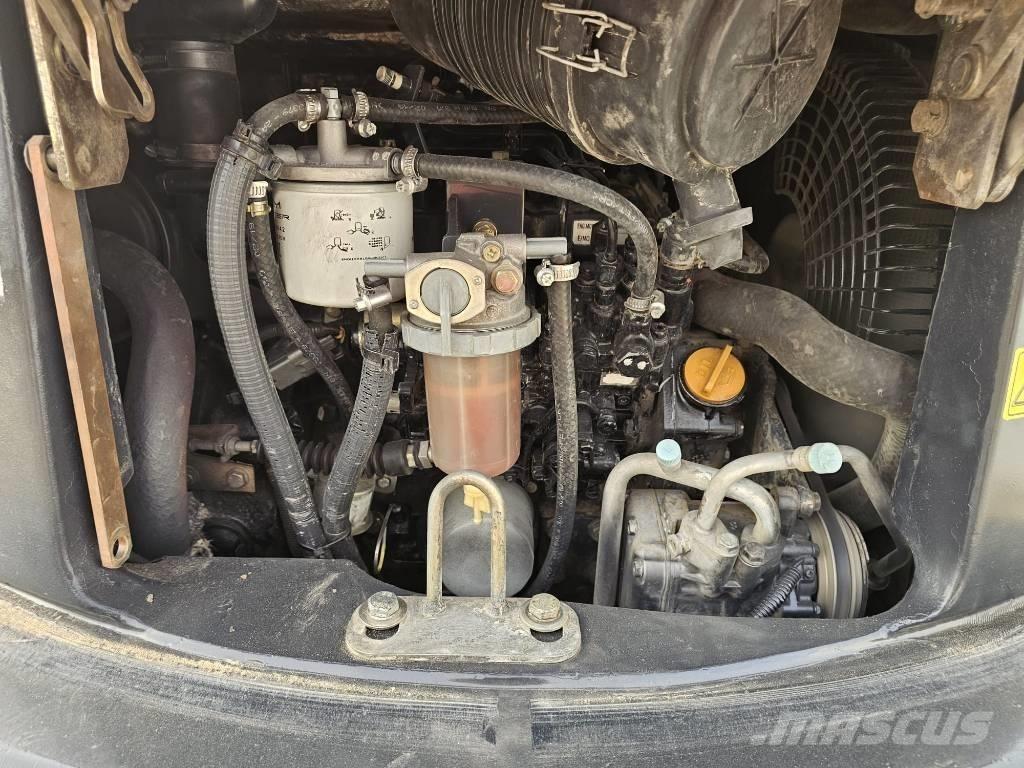 Hitachi ZX 35 U-2 Miniescavatori