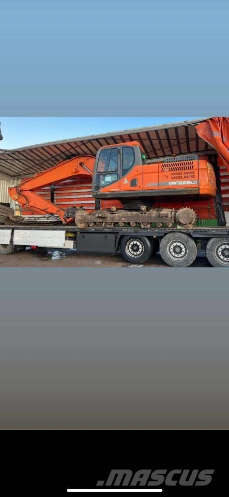 Develon DX 225 LC-7 Escavatori cingolati