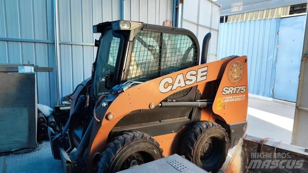 CASE SR 175 Mini Pale Gommate