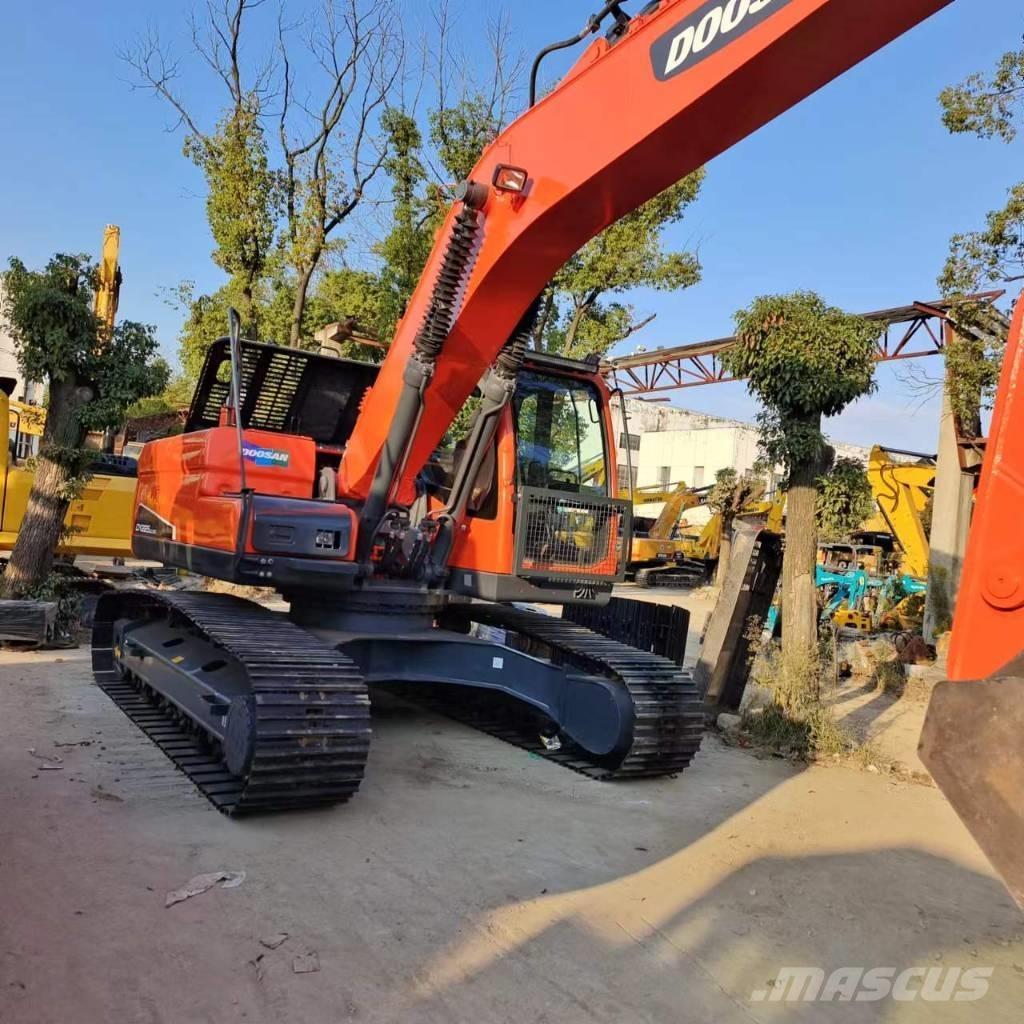Doosan DX 225 LC Escavatori cingolati