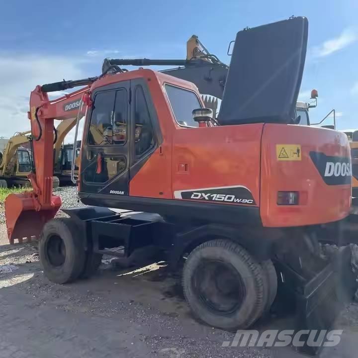 Doosan DX150W-9C Escavatori gommati