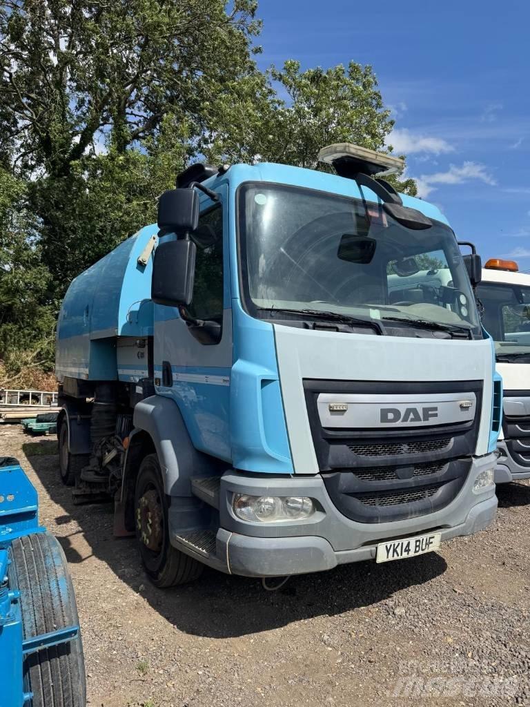 DAF LF 220 Autocarro spazzatrice