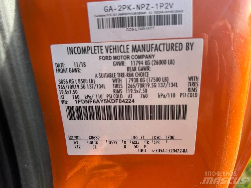 Ford F650 Camion con sponde ribaltabili