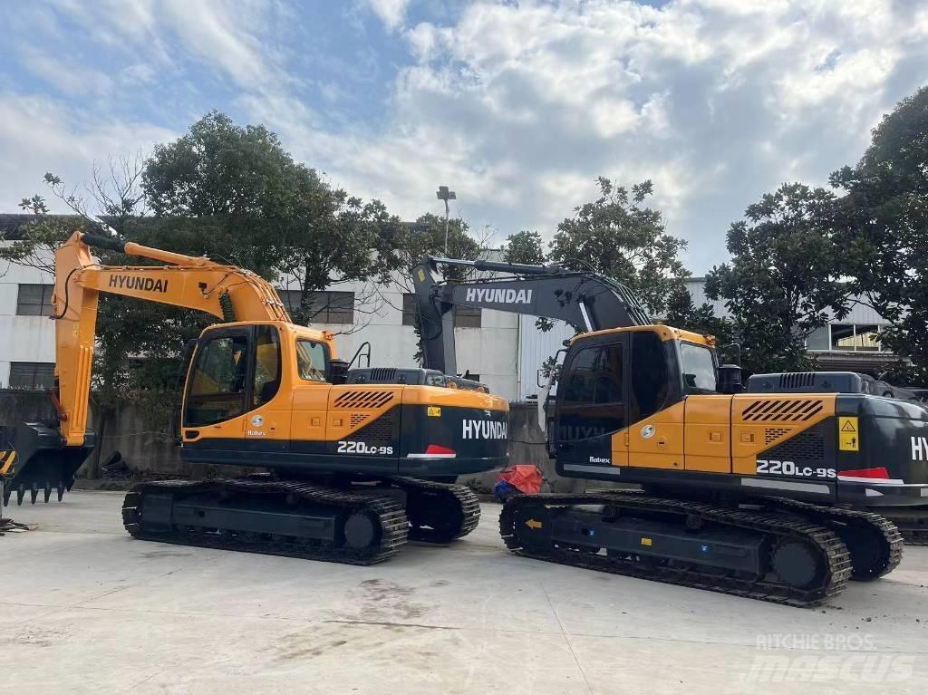 Hyundai R220LC-9S Escavatori gommati