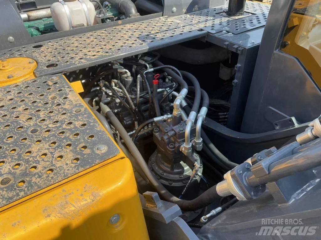 Volvo EC 220 Escavatori cingolati