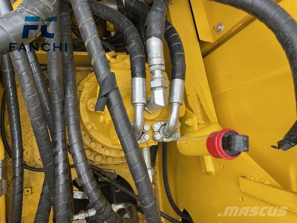 Komatsu PC210 Escavatori cingolati