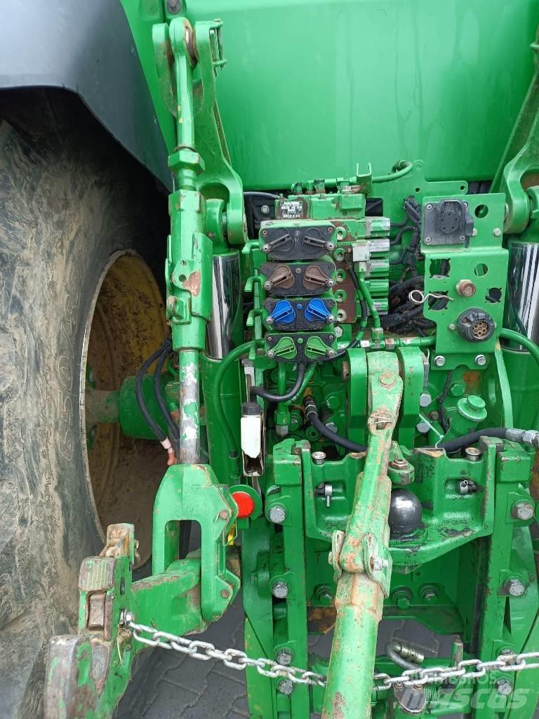 John Deere 7215 R Trattori