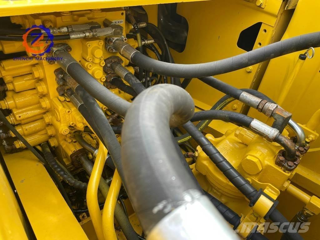 Komatsu PC 220-8 Escavatori cingolati