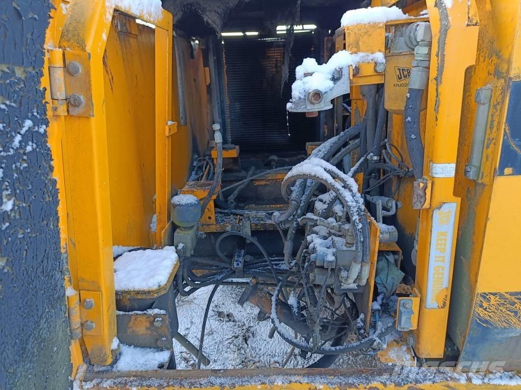 JCB JS 180 L Escavatori cingolati