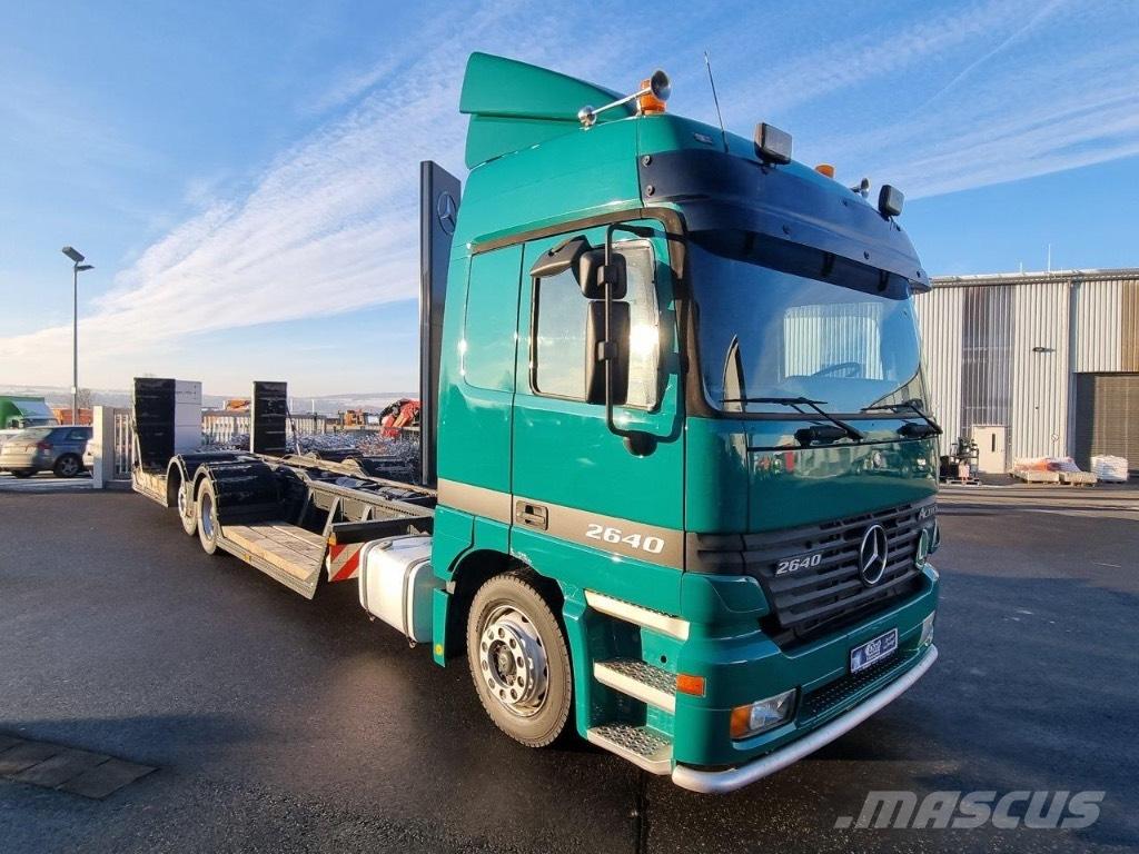 Mercedes-Benz 2640 Camion per il trasporto di macchine forestali