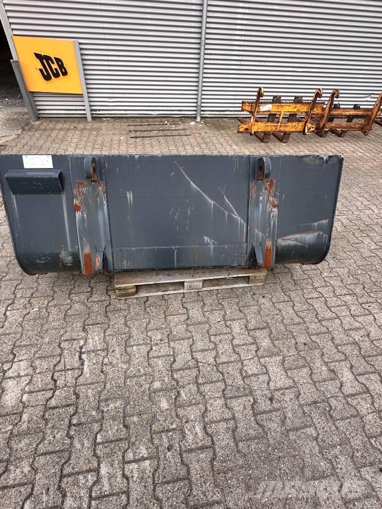 JCB Læsseskovl - 226cm Benne