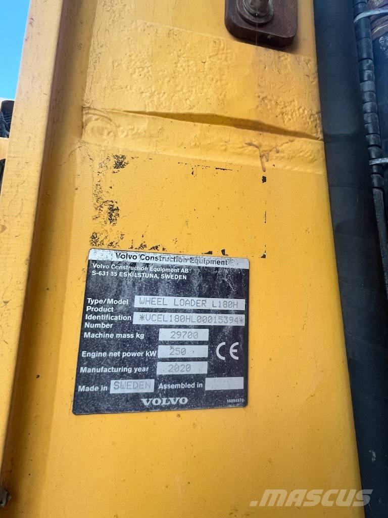 Volvo L 180 H Pale gommate
