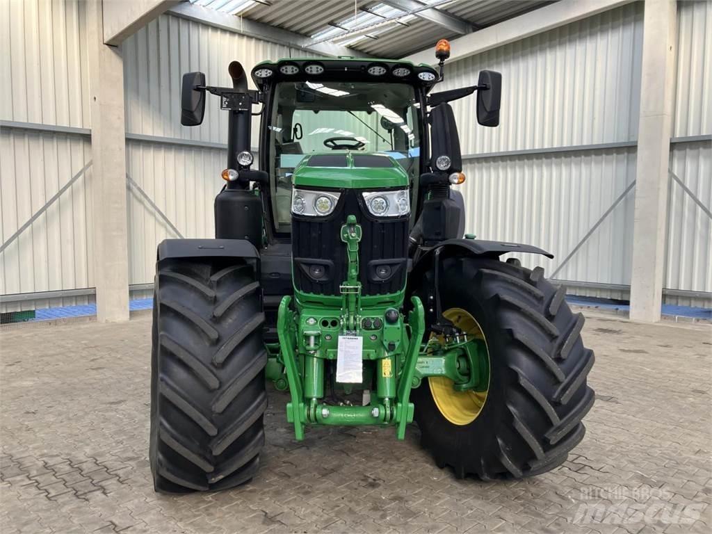 John Deere 6R 250 Trattori