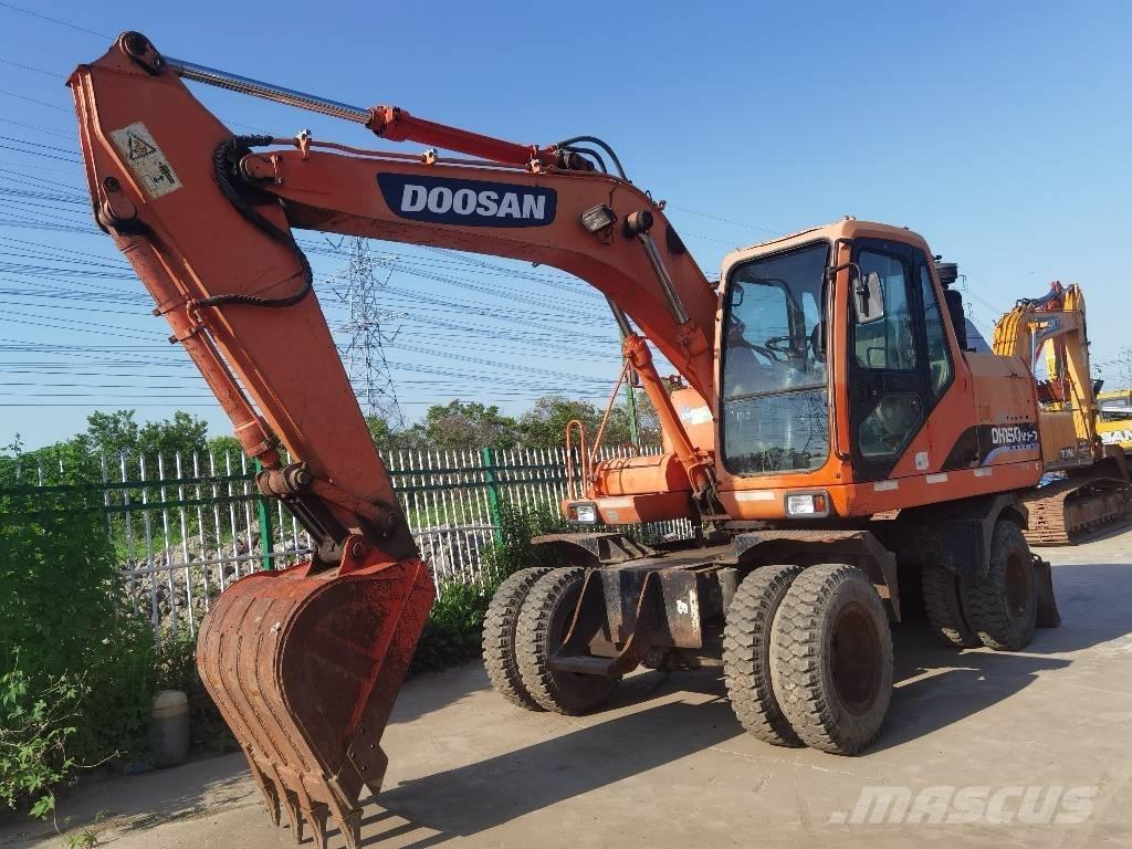 Doosan DH150W-7 Escavatori gommati