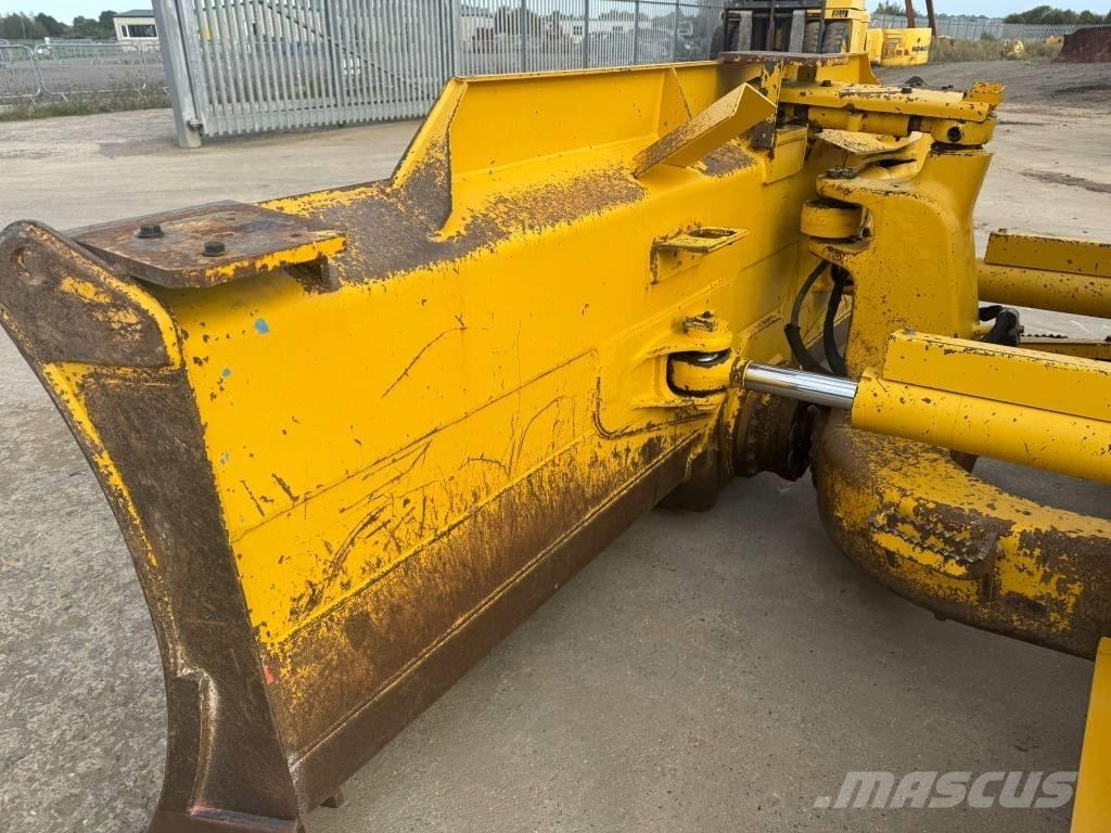 Komatsu D61PX-24 Dozer cingolati