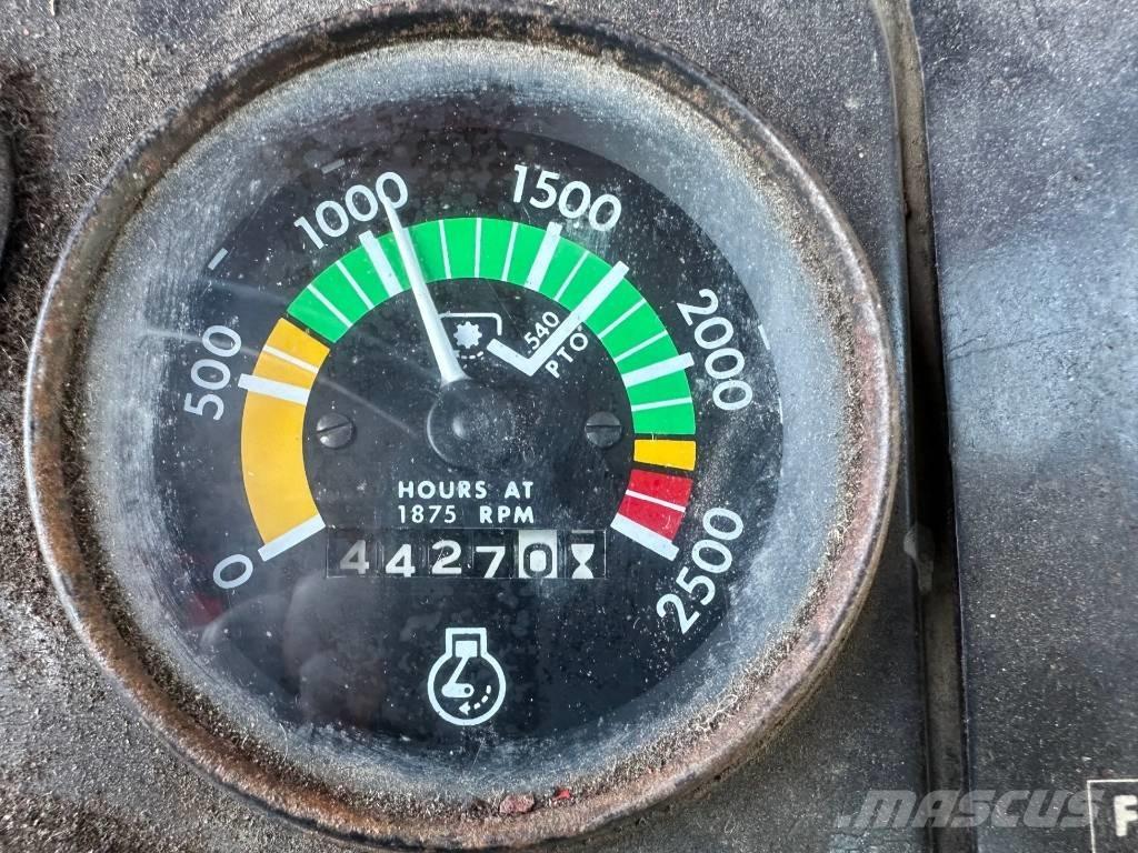Massey Ferguson 265 Trattori