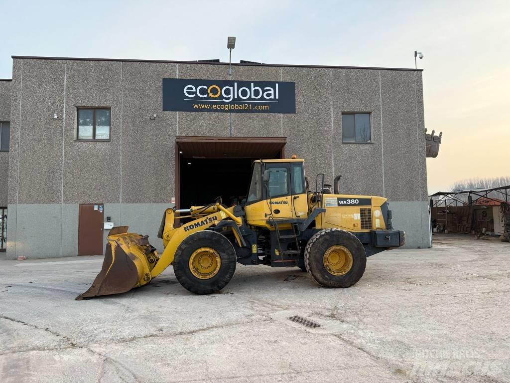 Komatsu WA 380-5H Pale gommate