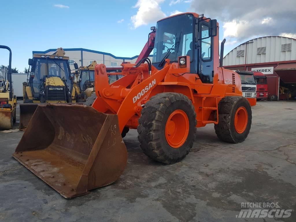 Doosan 160 v Pale frontali e scavatori