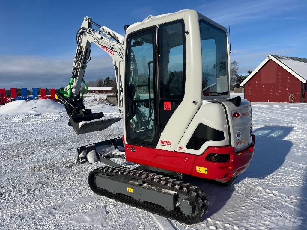 Takeuchi TB225 Miniescavatori