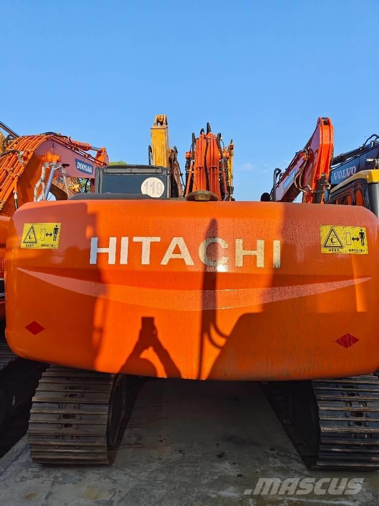 Hitachi ZX 210 Escavatori cingolati