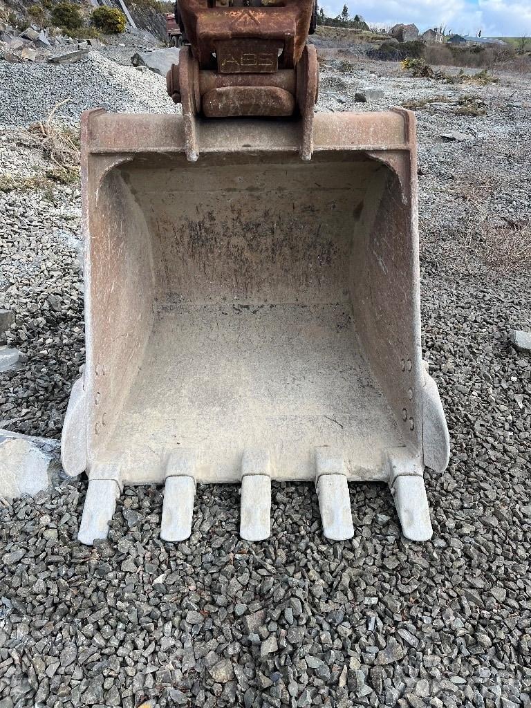 Komatsu PC 210 LC-8 Escavatori cingolati
