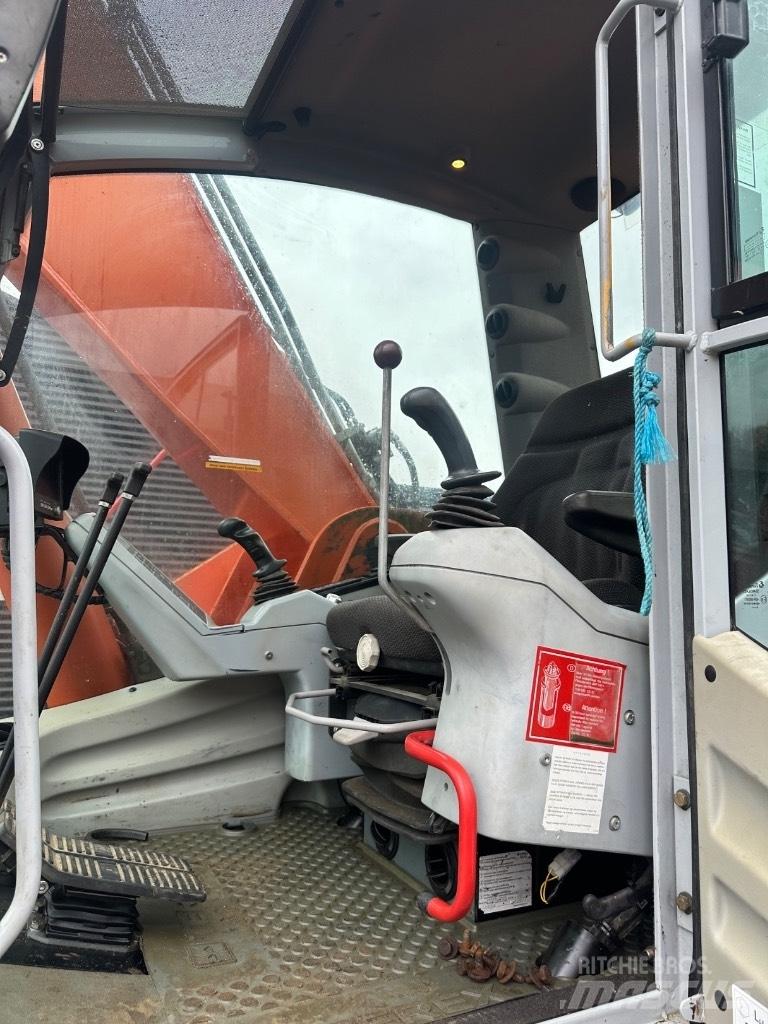 Terex TC240 Escavatori cingolati
